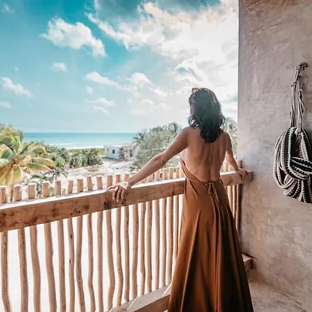Dos Mares Barefoot Hotel El Cuyo Exterior photo